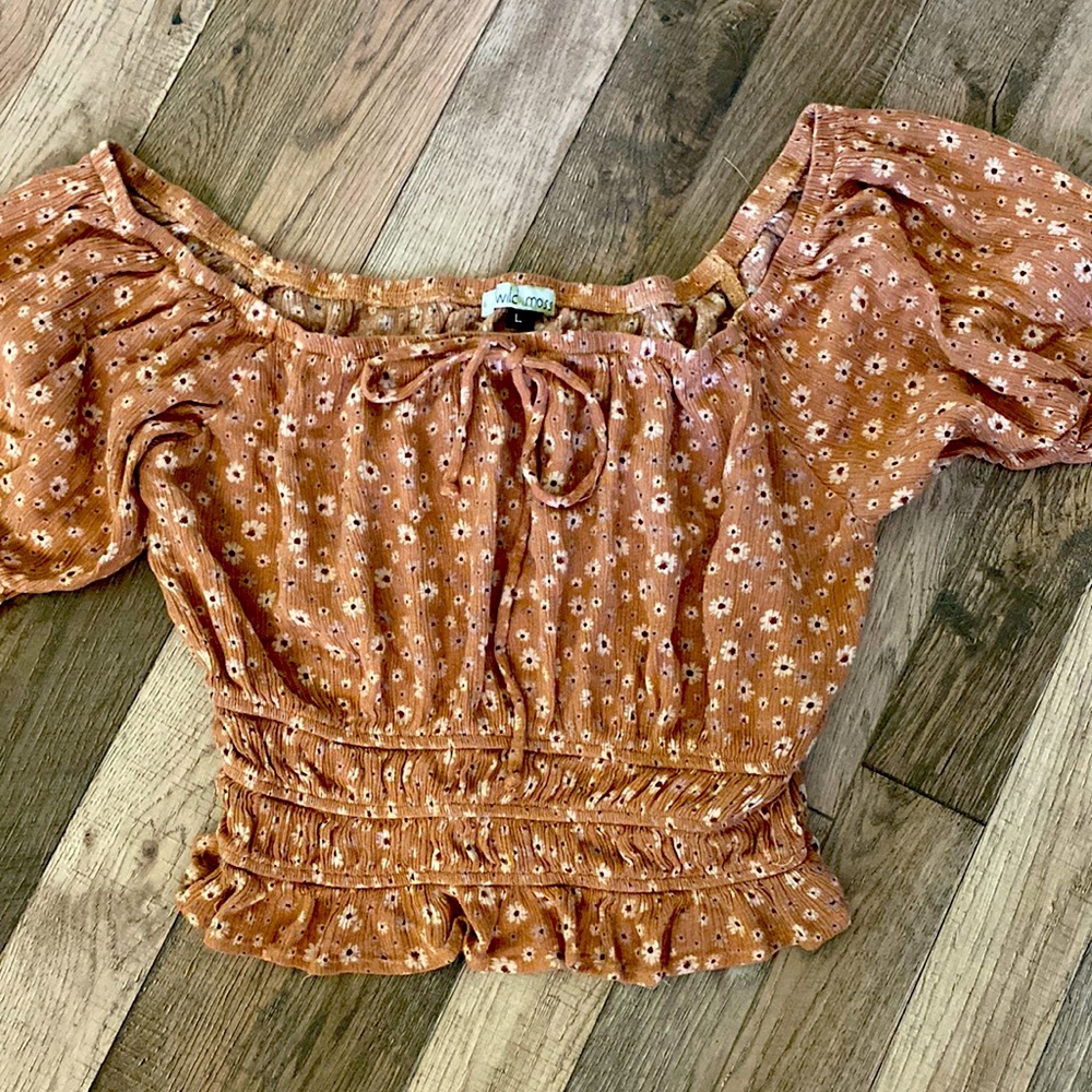 Junior girls top